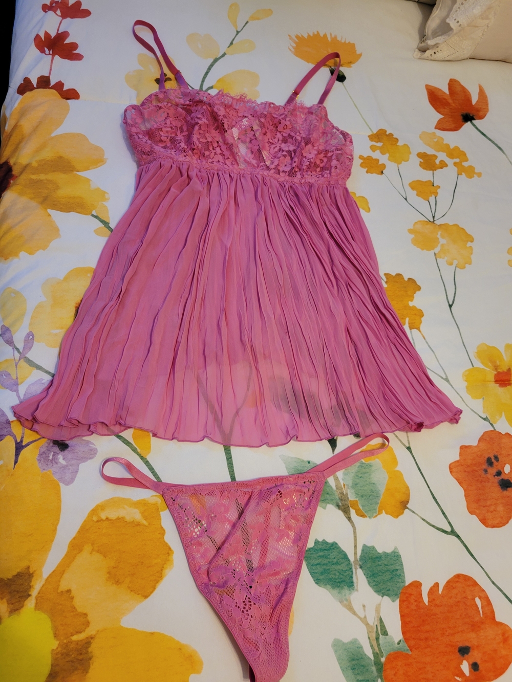 Victoria's Secret Pink Lace & Chiffon Babydoll Chemise with Matching Thong